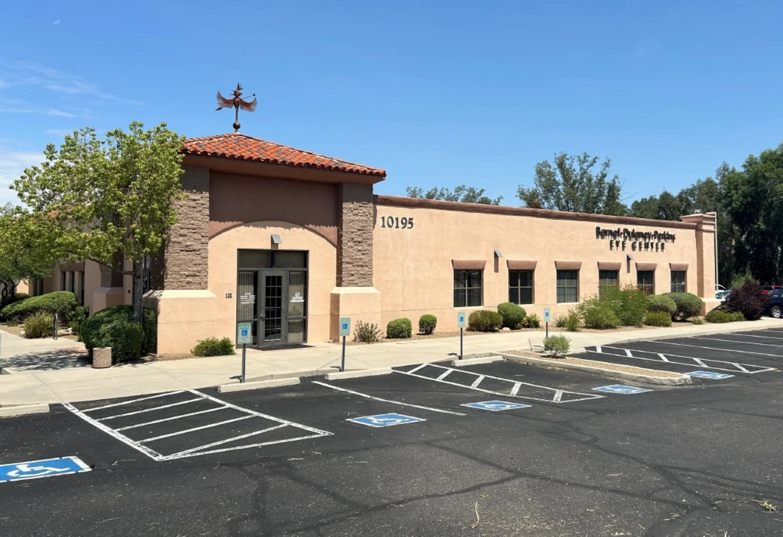 El Conquistador Executive Plaza — Lease in Oro Valley, AZ, photo 1 of 1