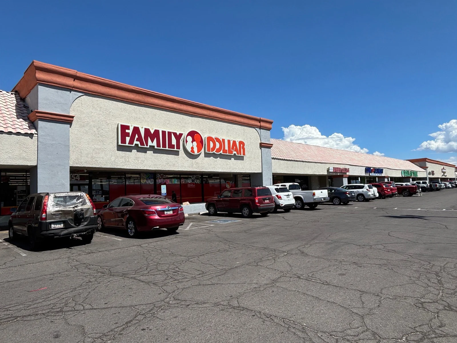 Flowing Wells Plaza — Lease in Tucson, AZ, photo 2 of 5