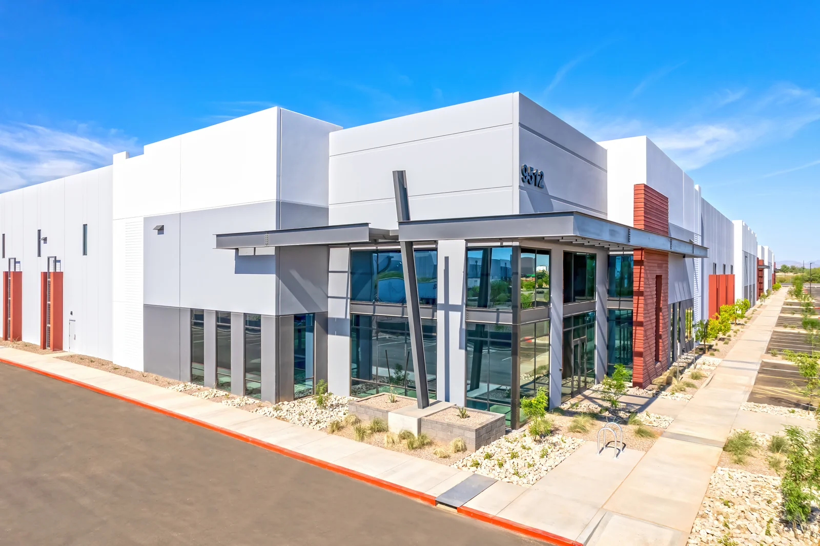 Elliot 96 — Lease in Mesa, AZ, photo 2 of 8