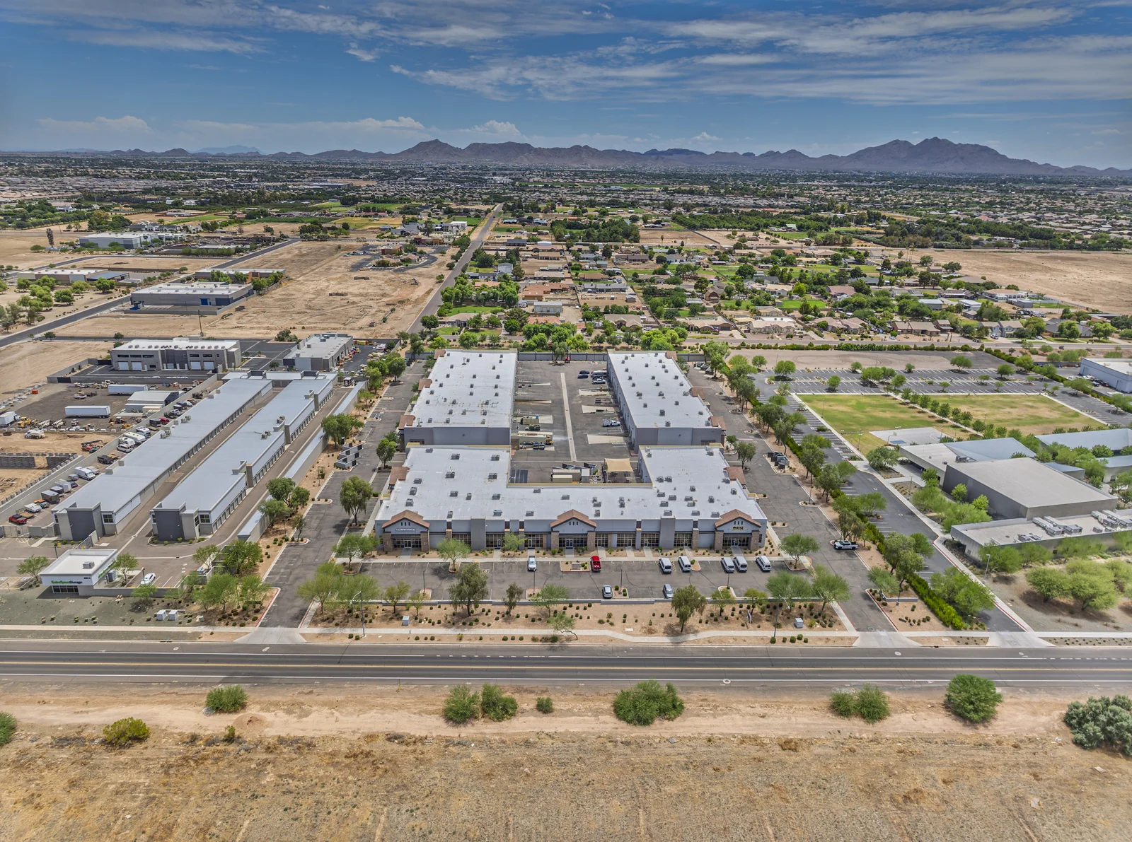 Pecos Gateway Business Park — Lease in Mesa, AZ, photo 1 of 8
