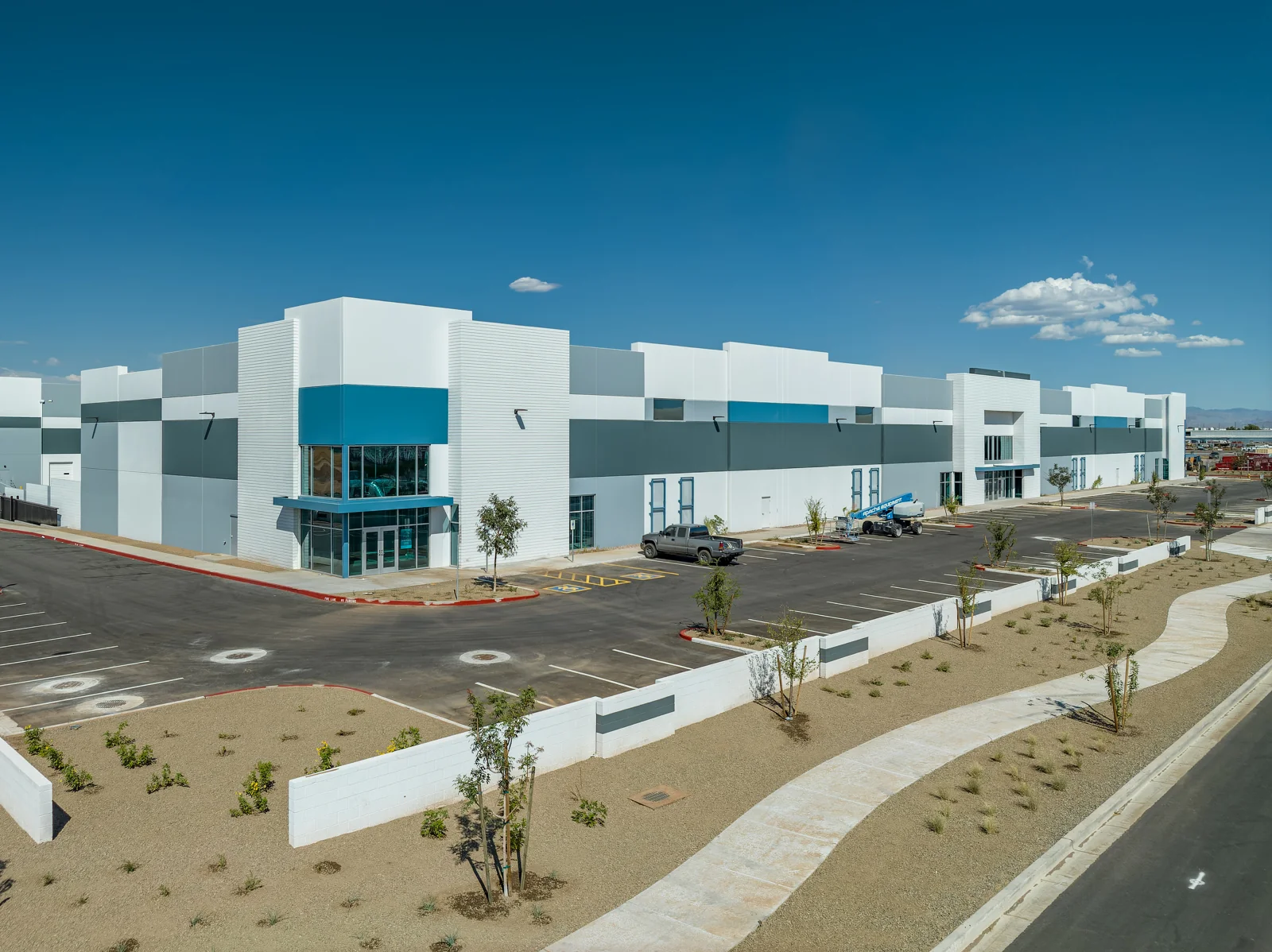 Power Gateway 202 — Lease in Gilbert, AZ, photo 1 of 1