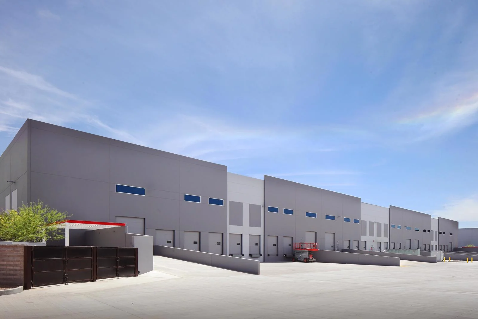 Mesa Grandview Industrial Building 5 — Lease in Mesa, AZ, photo 4 of 5