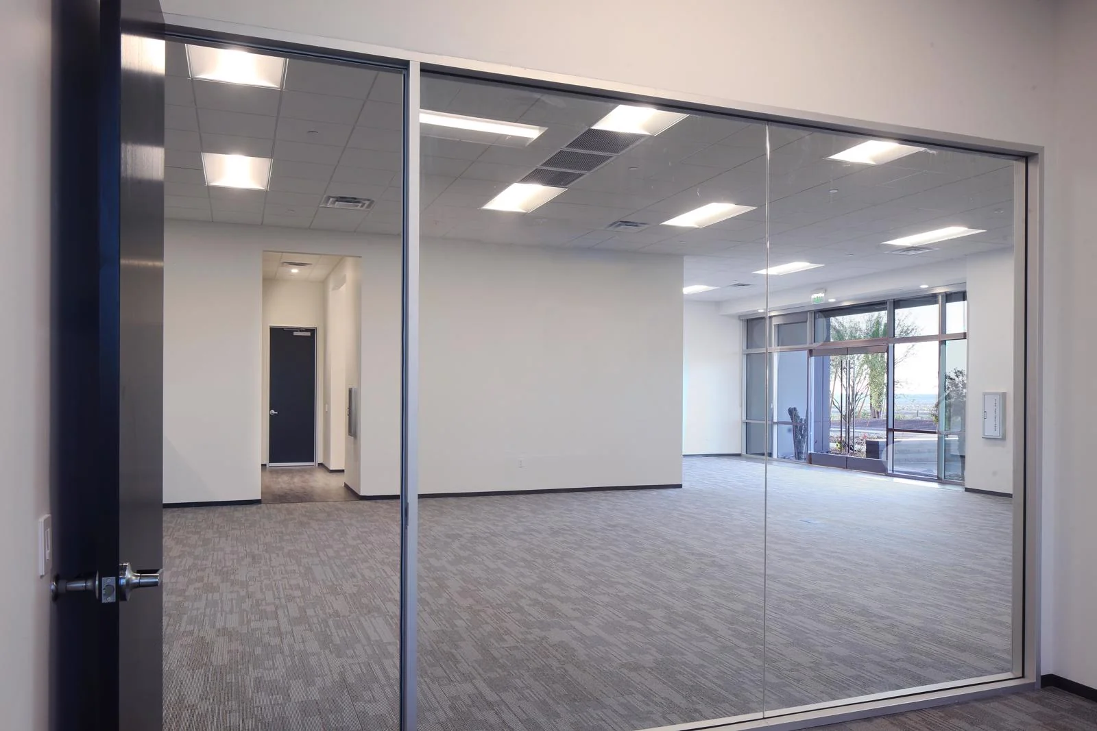 Mesa Grandview Industrial Building 4 — Lease in Mesa, AZ, photo 7 of 8