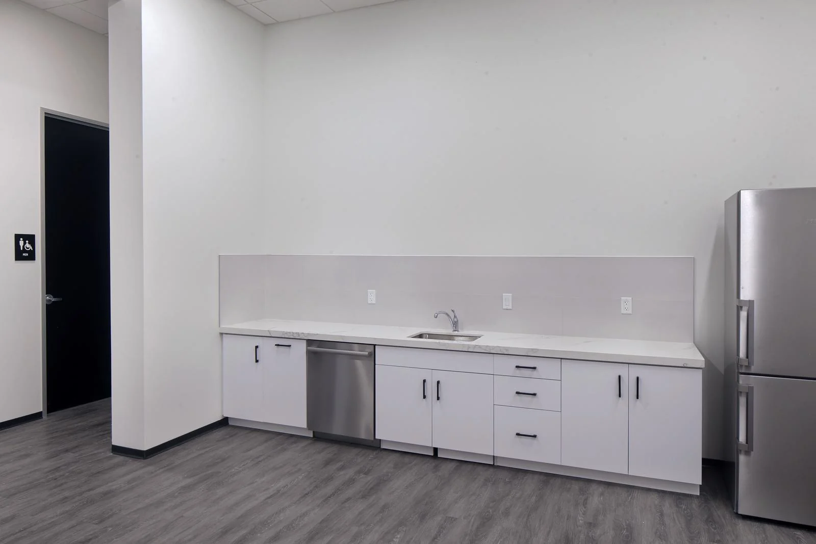 Mesa Grandview Industrial Building 4 — Lease in Mesa, AZ, photo 8 of 8
