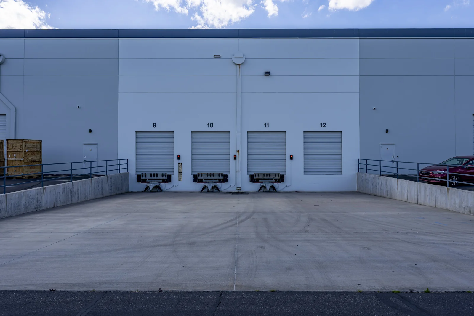 Westech Distribution Center — Lease in Chandler, AZ, photo 3 of 7