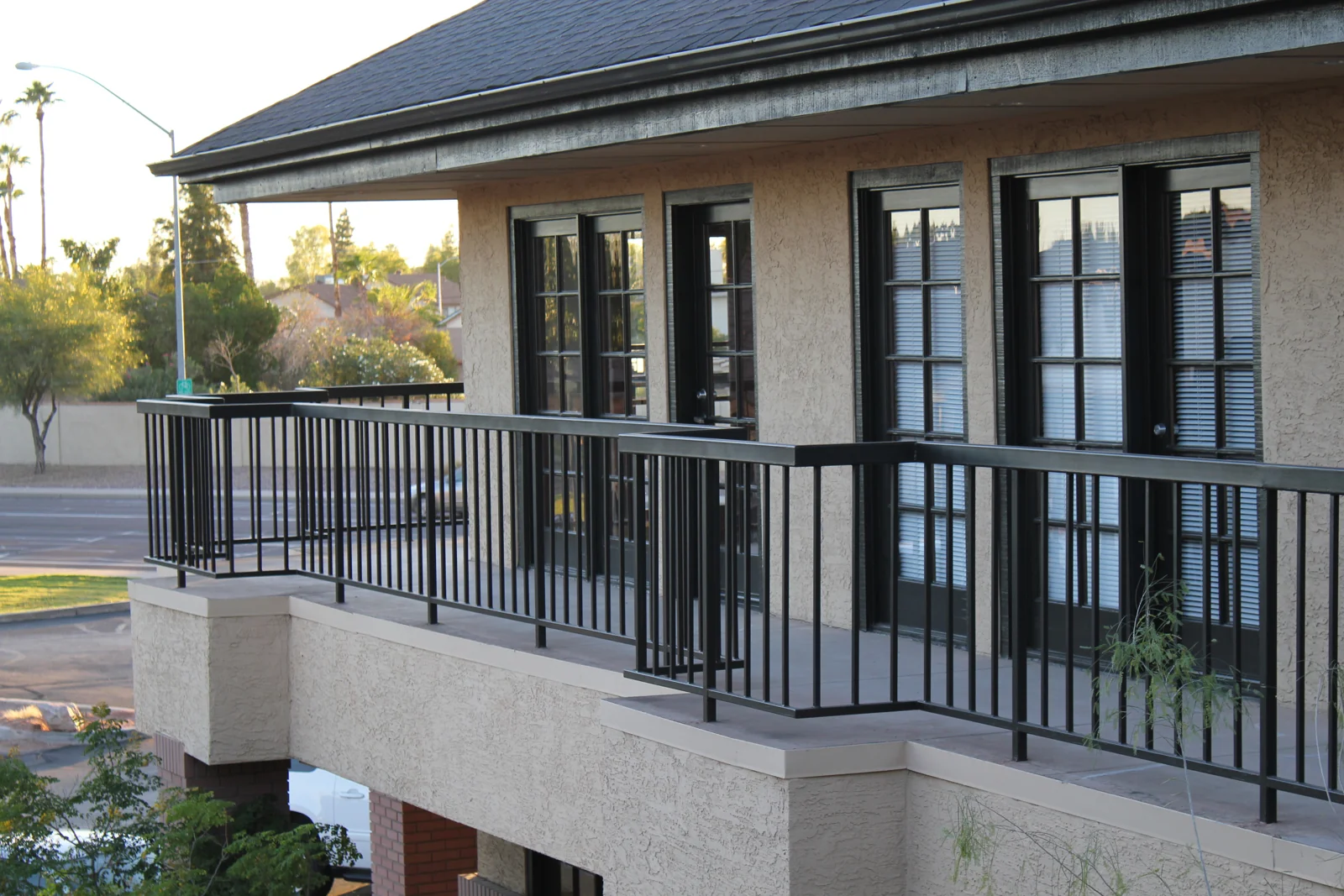 The Breezeway Building — Lease in Mesa, AZ, photo 2 of 4