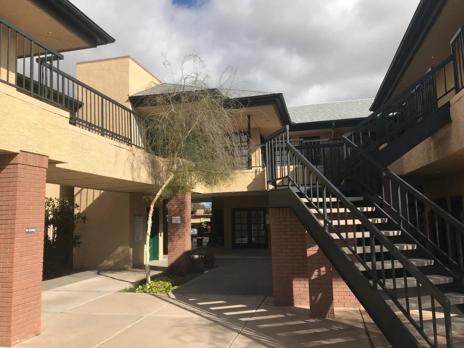 The Breezeway Building — Lease in Mesa, AZ, photo 4 of 4