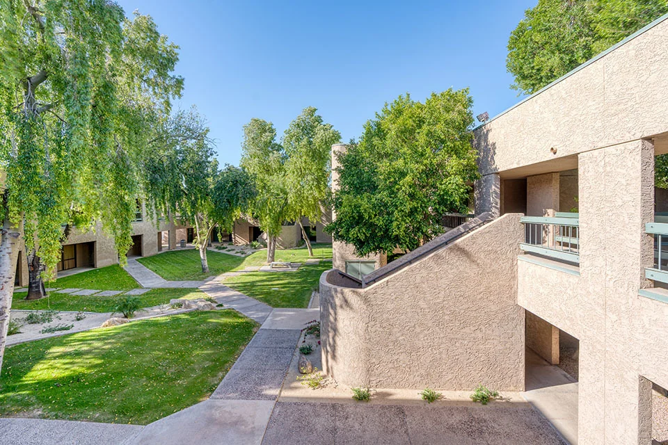 Mesa Commerce Center - ±925 to 9,416 SF Available — Lease in Mesa, AZ, photo 1 of 1