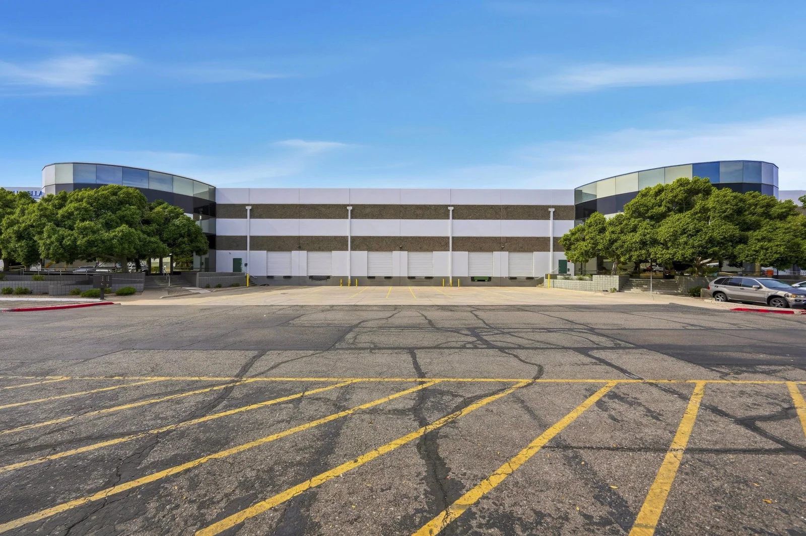 Broadway Industrial Park #7 — Lease in Tempe, AZ, photo 6 of 8