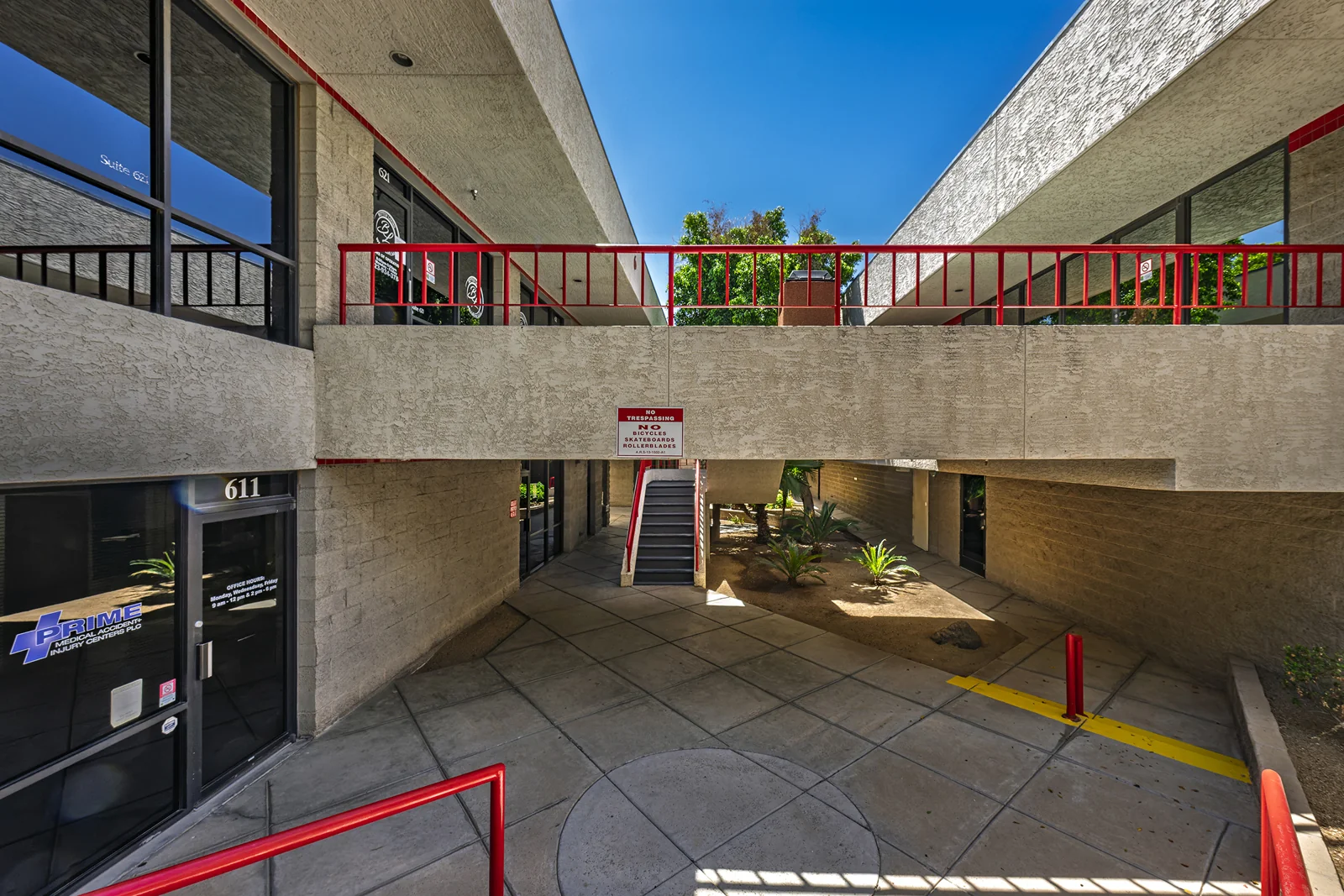 7725 N 43rd Ave - photo 3 - Phoenix, AZ