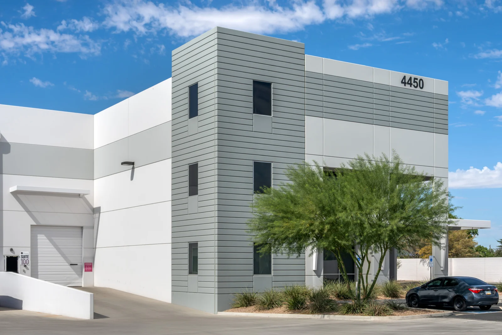 For Lease: Santa Fe Industrial Center - 4450 N 45th… — Lease in Phoenix, AZ, photo 2 of 4