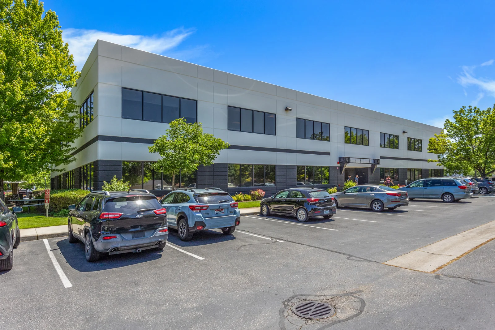 Oak Park Plaza — Lease in Boise, ID, photo 2 of 8