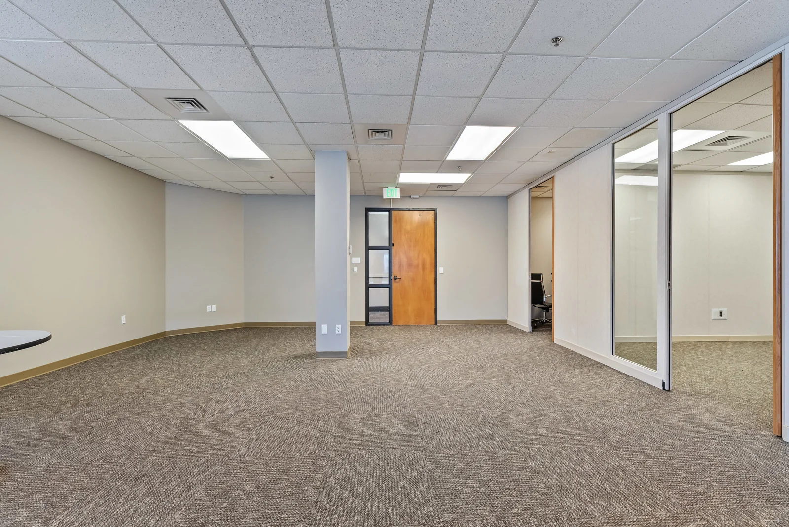 Oak Park Plaza — Lease in Boise, ID, photo 3 of 8