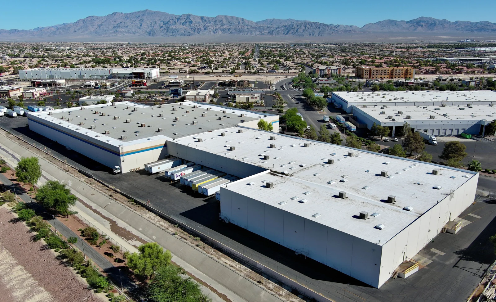 4335 Arcata Way — Lease in North Las Vegas, NV, photo 3 of 6