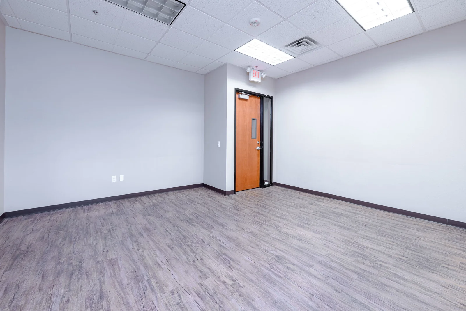 Healthcare in Henderson, NV — Lease in Henderson, NV, photo 6 of 8