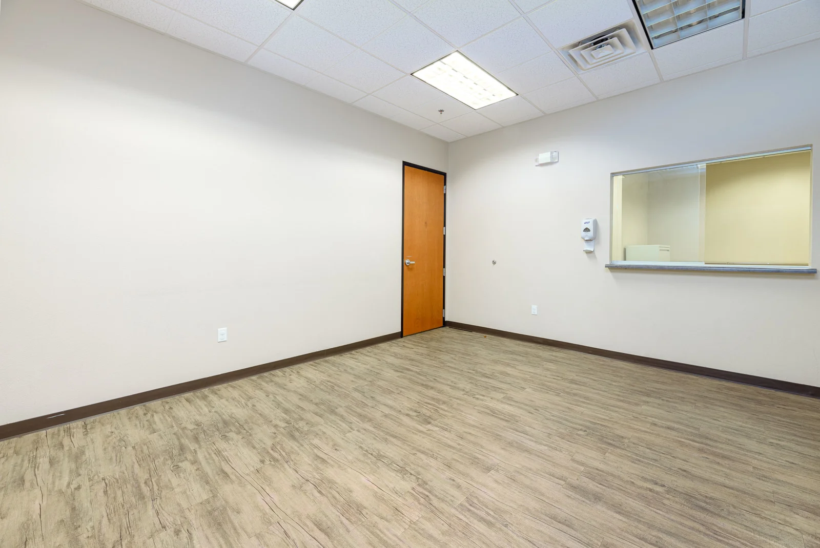 Healthcare in Henderson, NV — Lease in Henderson, NV, photo 7 of 8