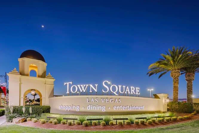 Town Square - Building C - office in Las Vegas, NV