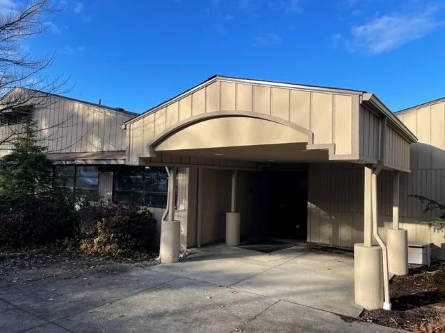 Woodinville Office Building — Lease in Woodinville, WA, photo 1 of 7