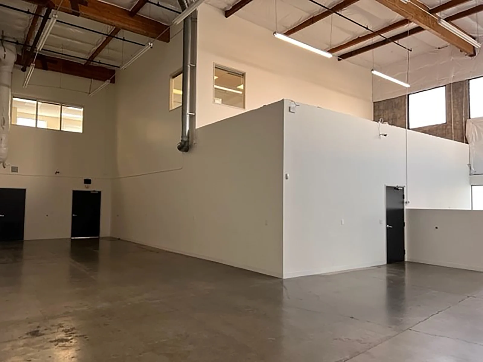 Redmond East Business Campus — Lease in Redmond, WA, photo 5 of 8