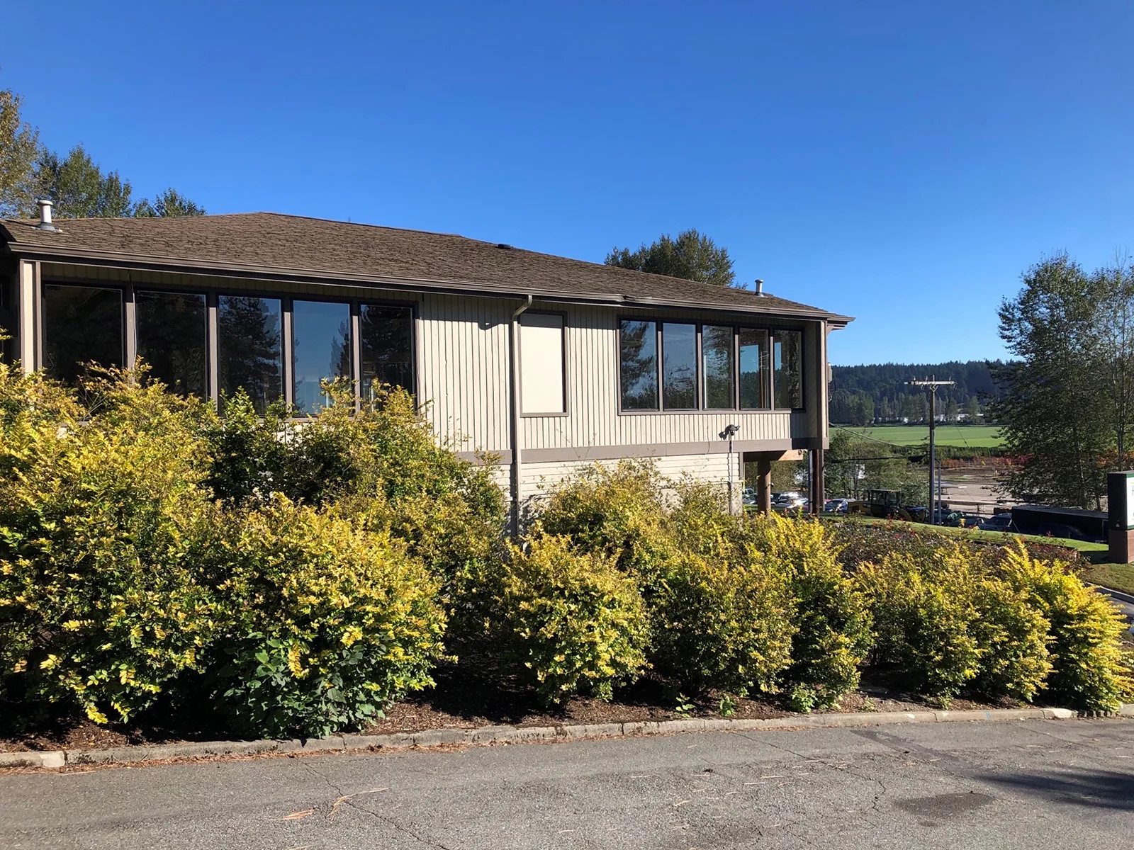 WILLOWS ROAD OFFICE PARK I — Lease in Kirkland, WA, photo 2 of 5