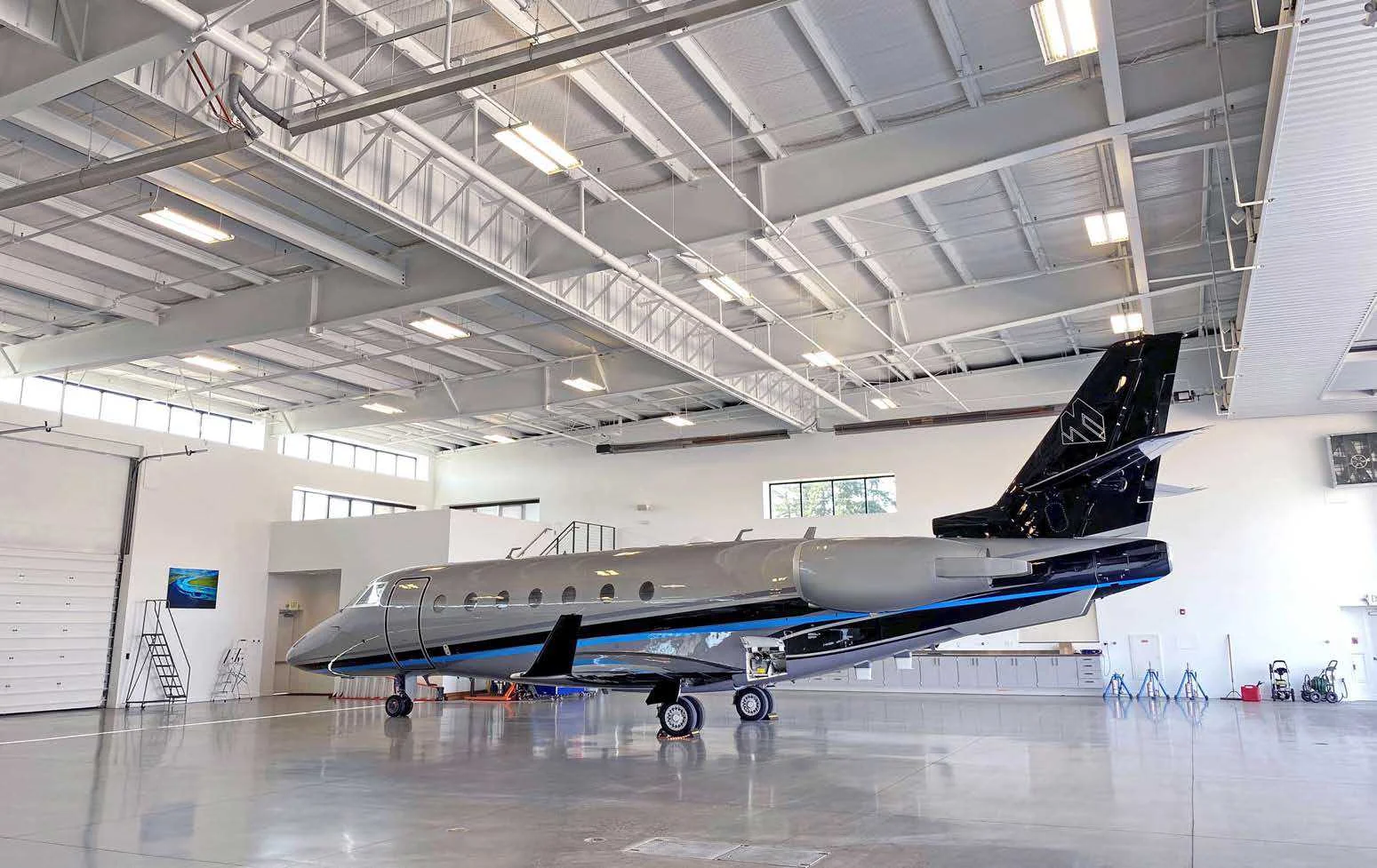 Space Inside 18,000 SF Hangar at Paine Field — Lease in Everett, WA, photo 2 of 2