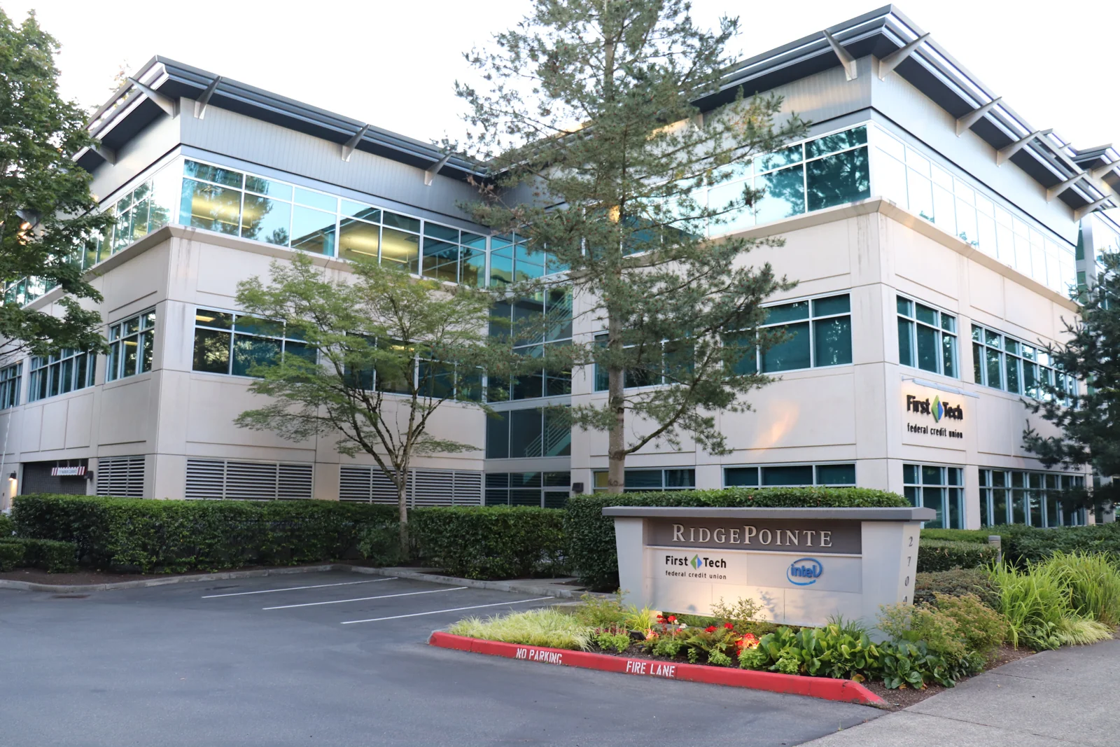 RidgePointe Corporate Center