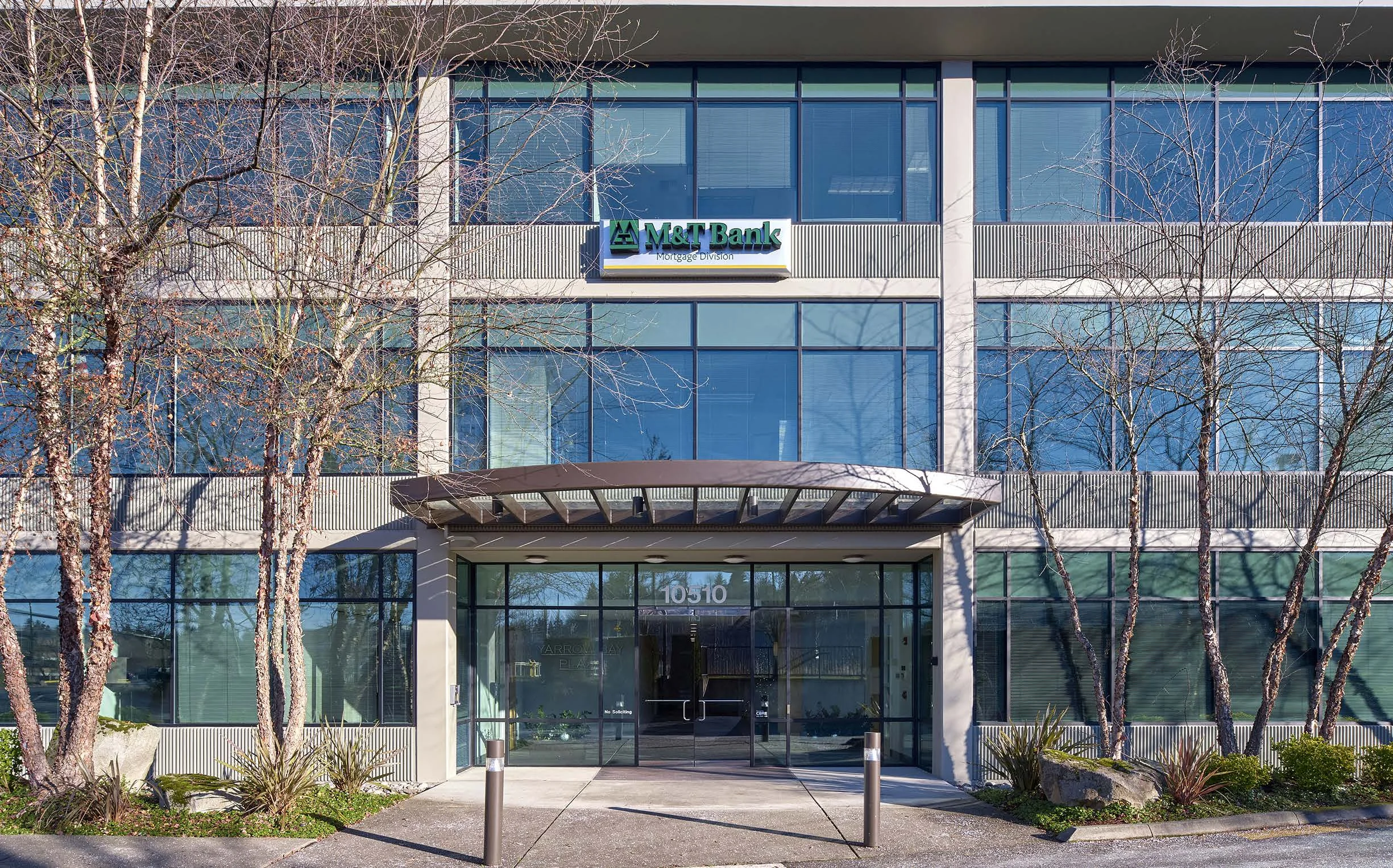 Yarrow Bay Plaza — Lease in Kirkland, WA, photo 1 of 2