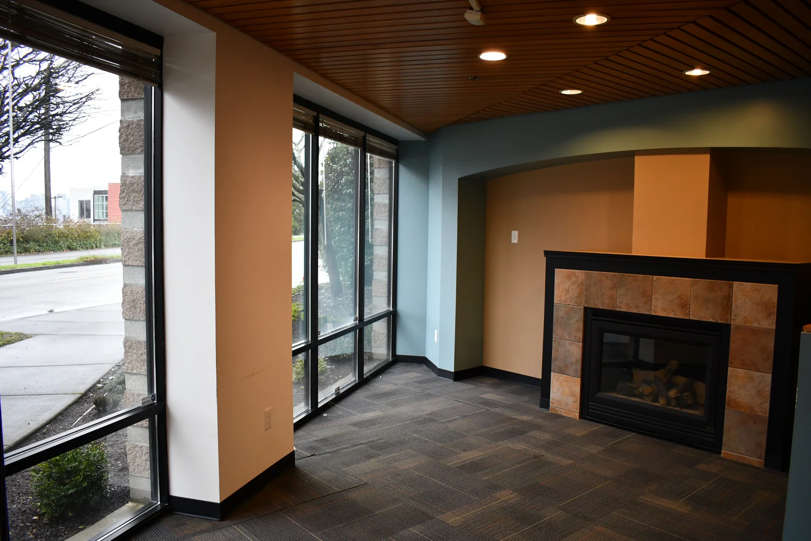 Pacific Palisades Building - photo 2 - Seattle, WA