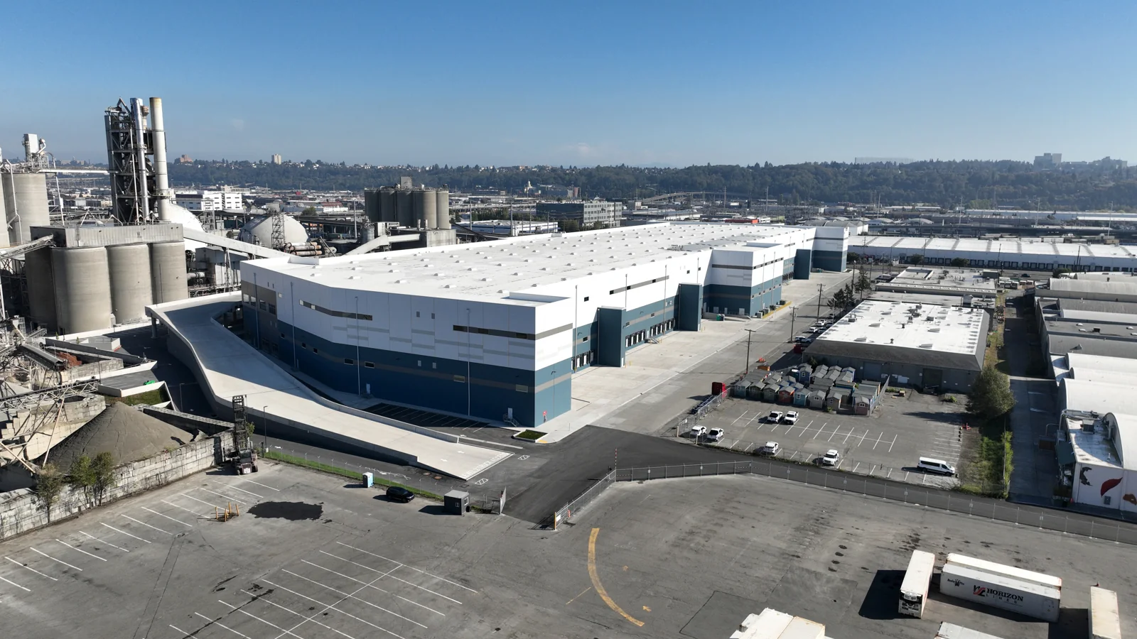 Seattle Metro Logistics — Lease in Seattle, WA, photo 2 of 8