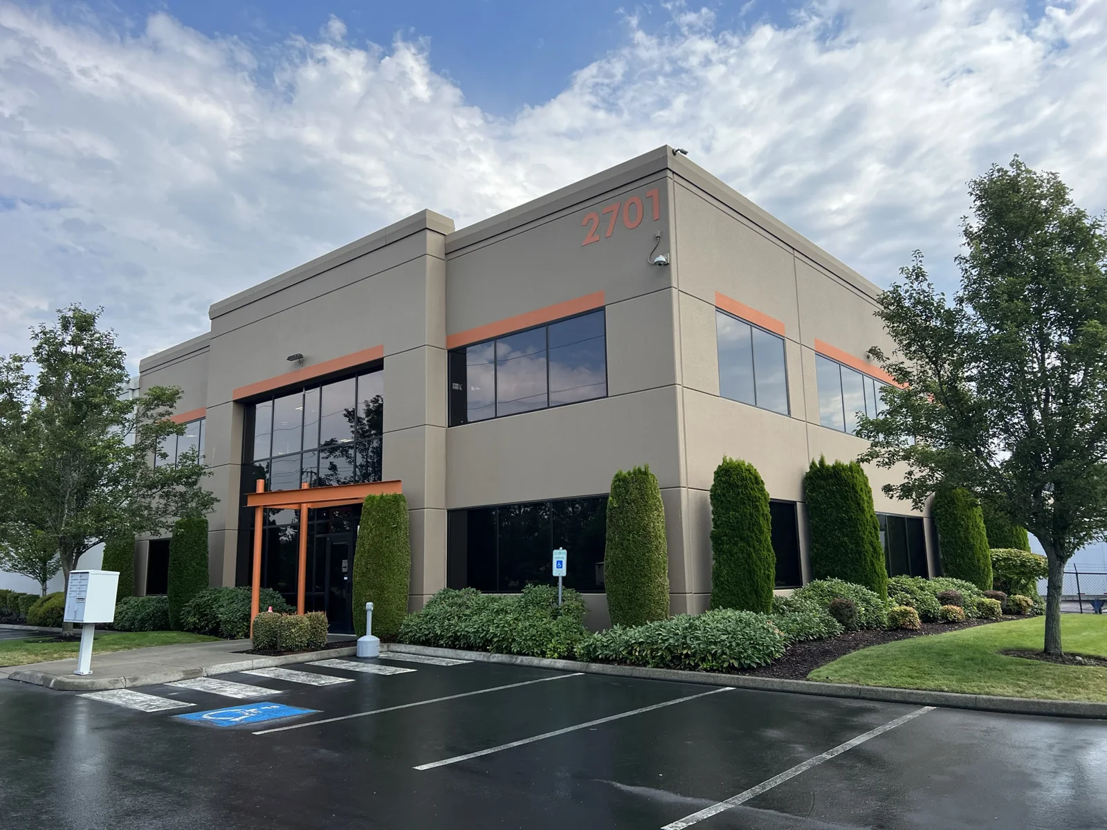 Sumner Central — Lease in Sumner, WA, photo 1 of 2