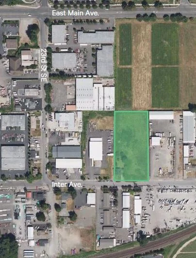2401 Inter Ave - photo 1 - Puyallup, WA