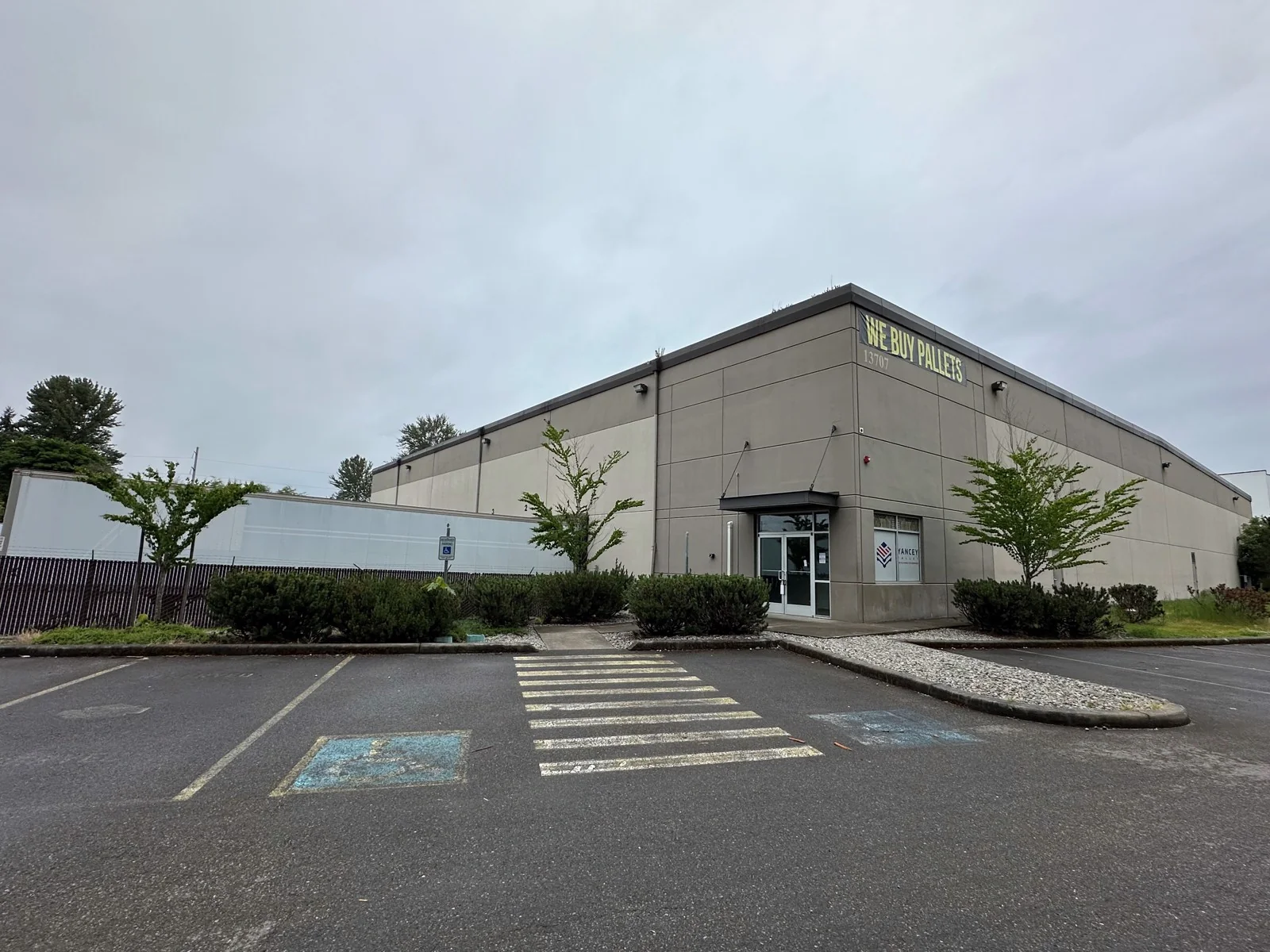 Industrial in Puyallup, WA — Lease in Puyallup, WA, photo 1 of 1