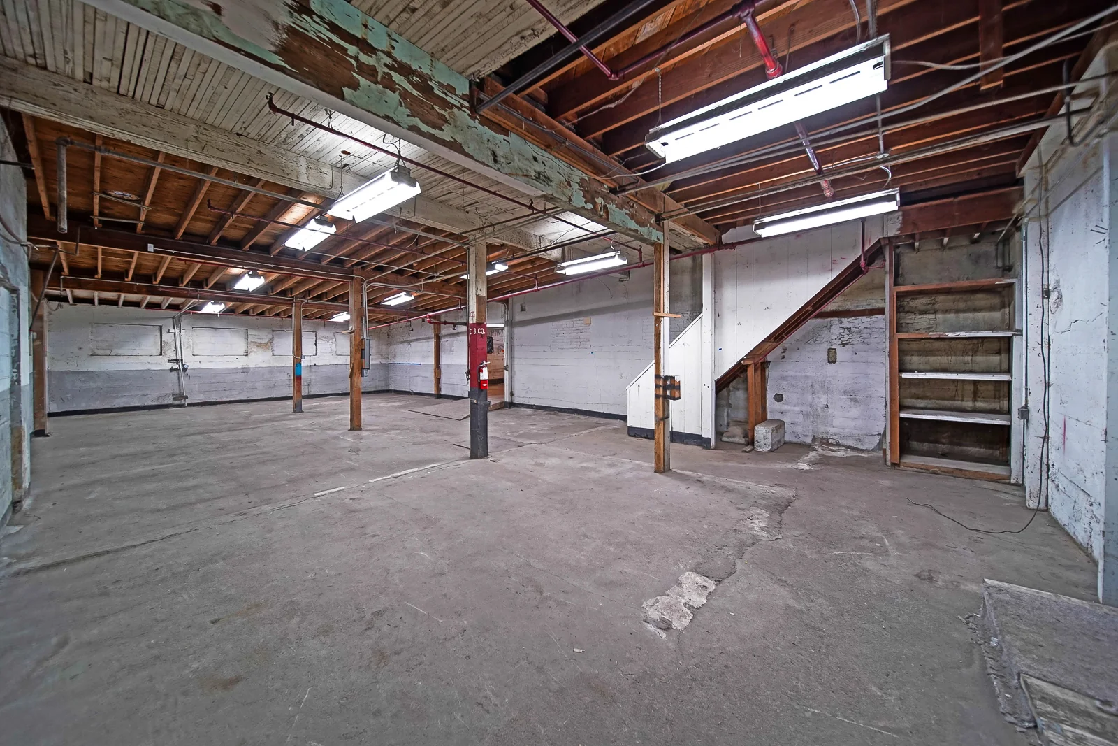 South Tacoma Dead Storage Space — Lease in Tacoma, WA, photo 7 of 8