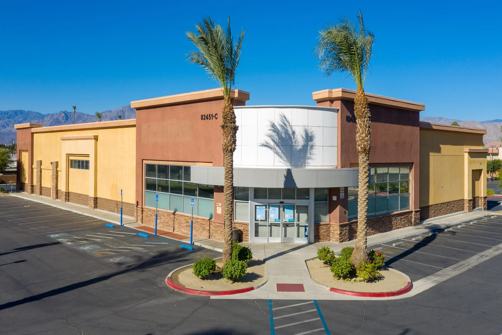 82451-C Highway 111, Indio — Lease in Indio, CA, photo 2 of 2