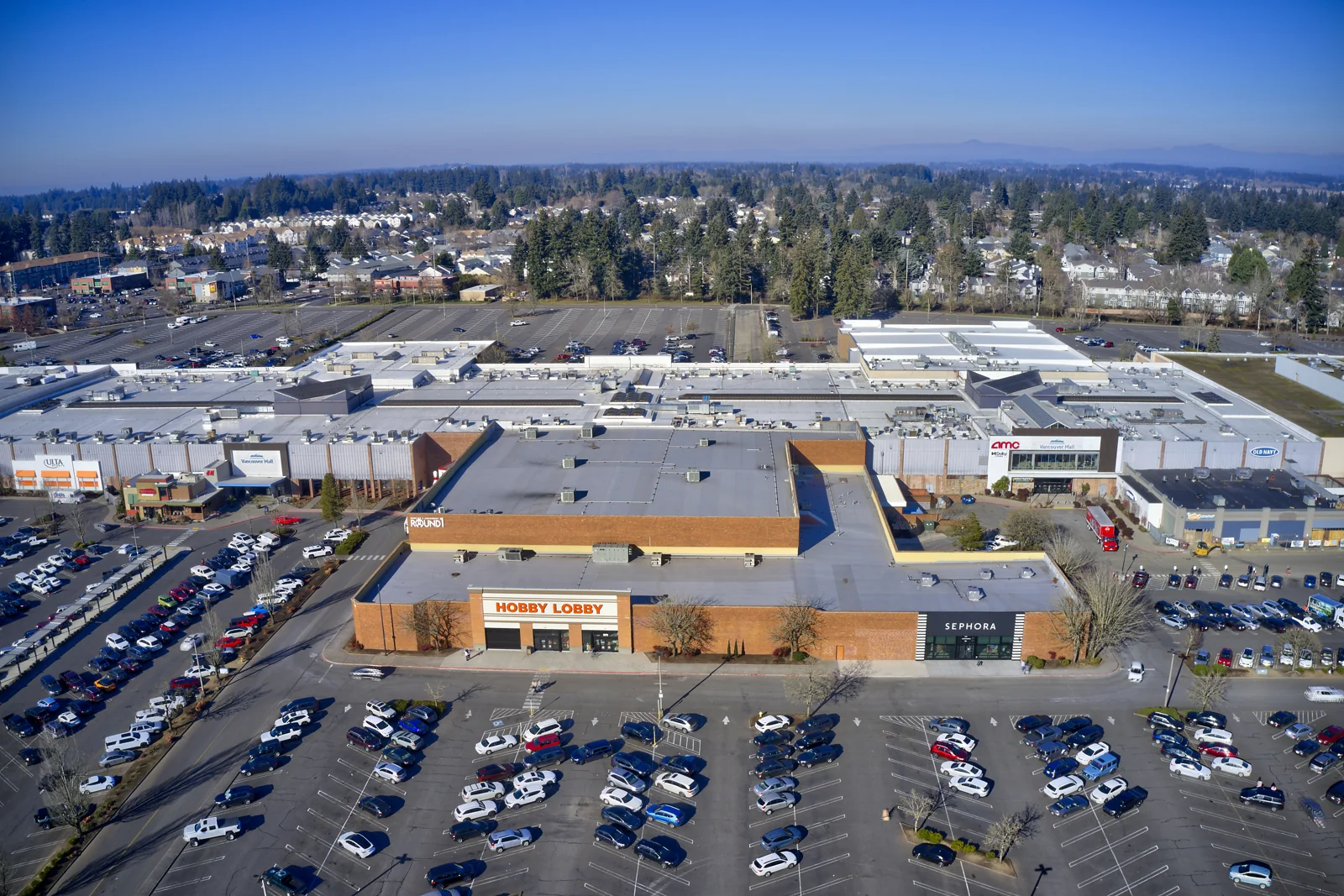 Vancouver Retail Center — Lease in Vancouver, WA, photo 2 of 3