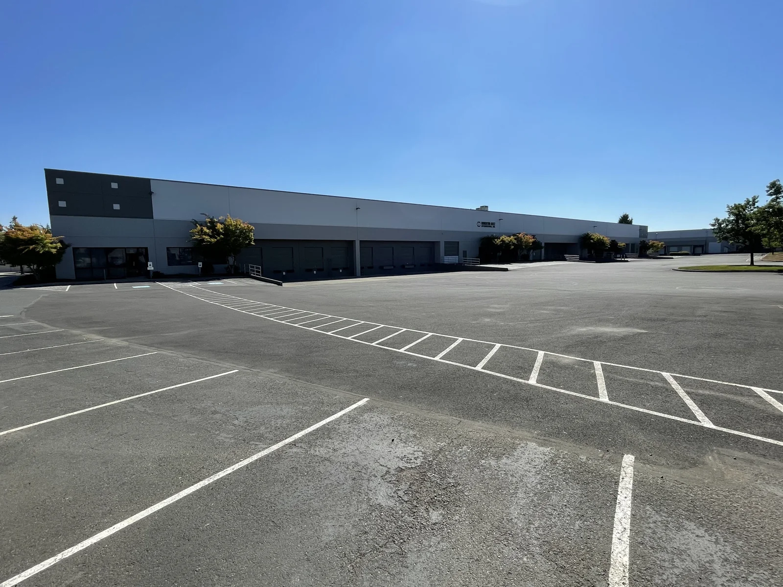 Riverside Industrial Park — Lease in Portland, OR, photo 1 of 1