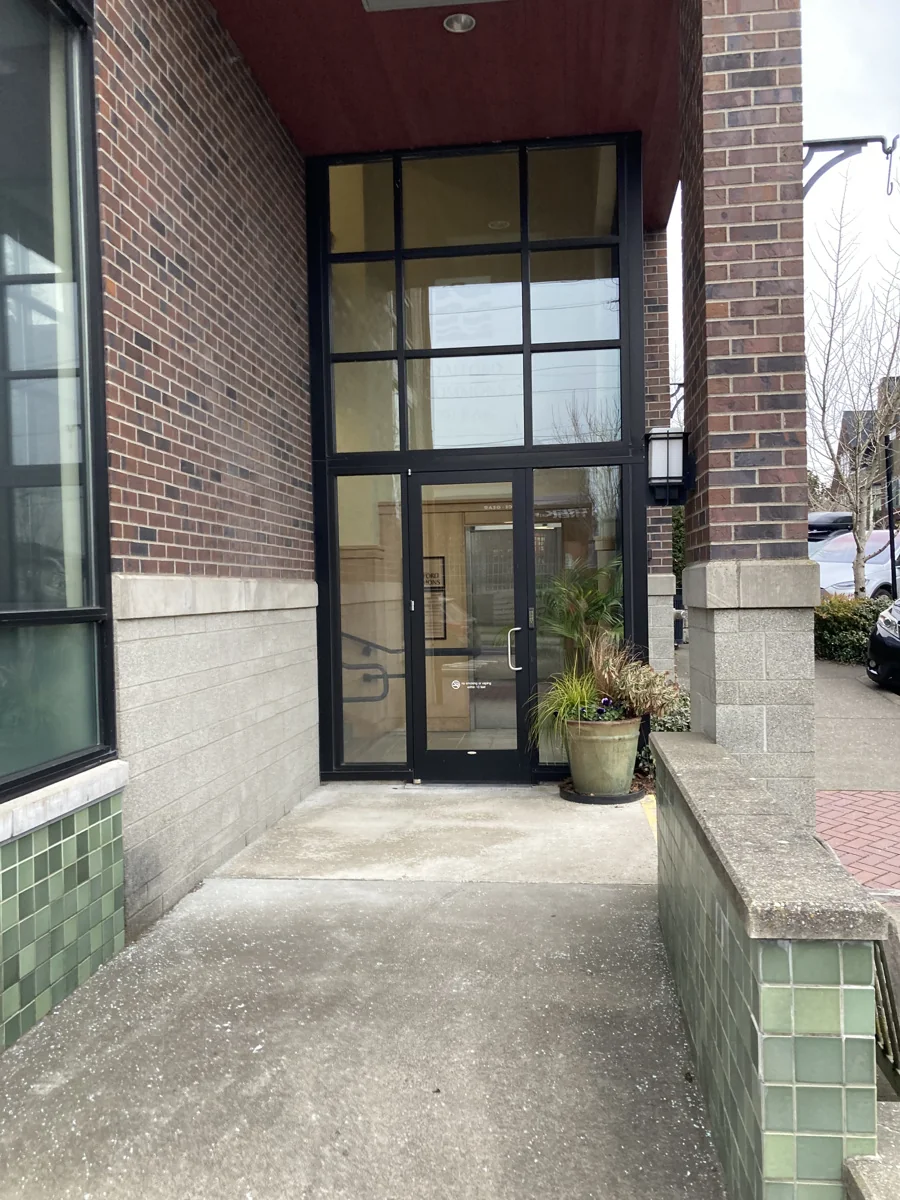 Stafford Commons — Lease in Lake Oswego, OR, photo 2 of 2