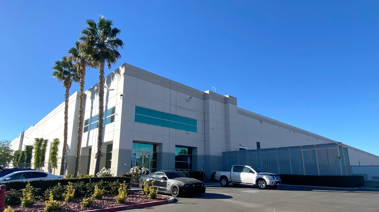 ±352,500 - ±446,050 SF For Sublease - photo 2 - Redlands, CA