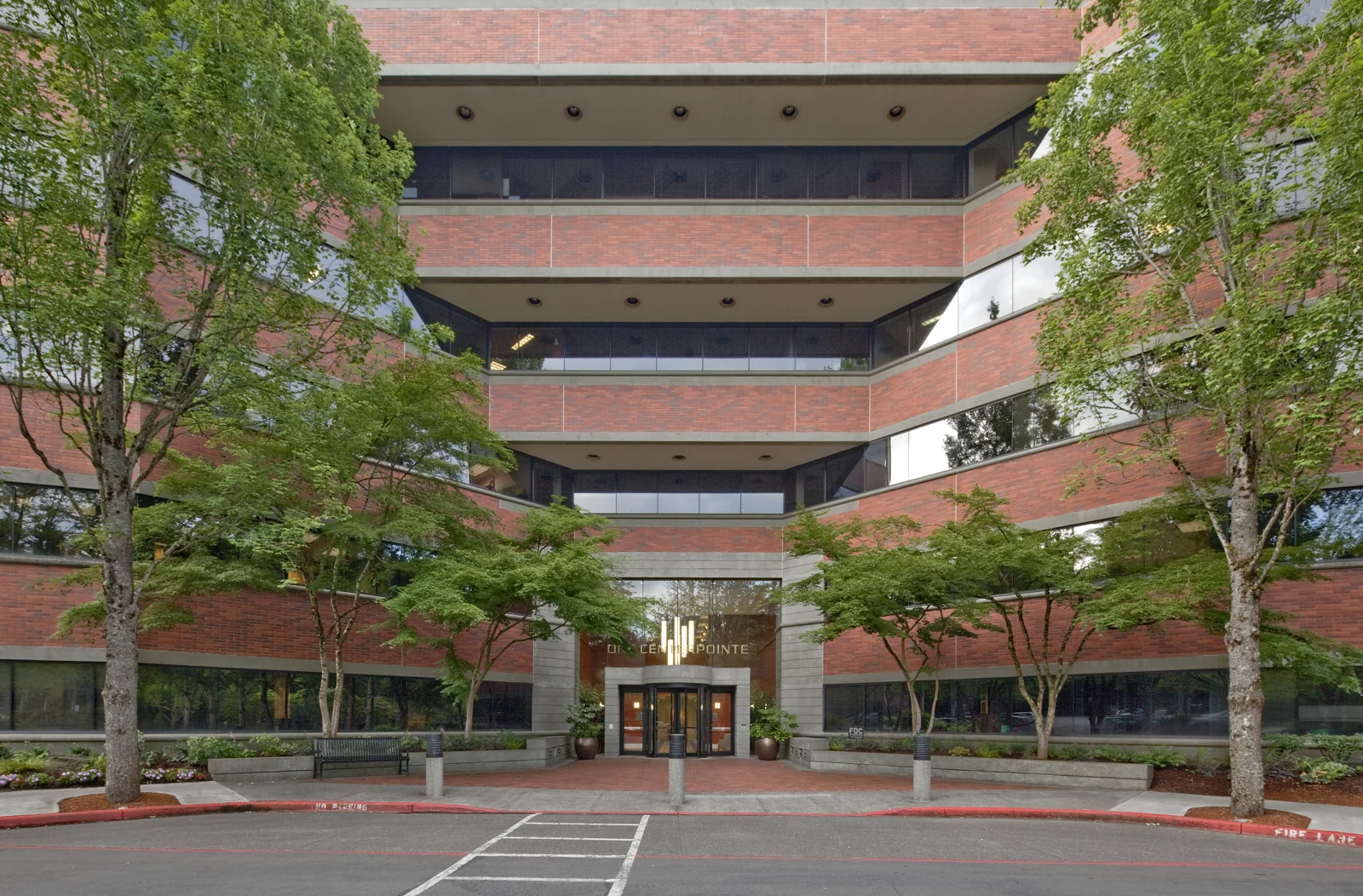 One & Three Centerpointe — Lease in Lake Oswego, OR, photo 2 of 6