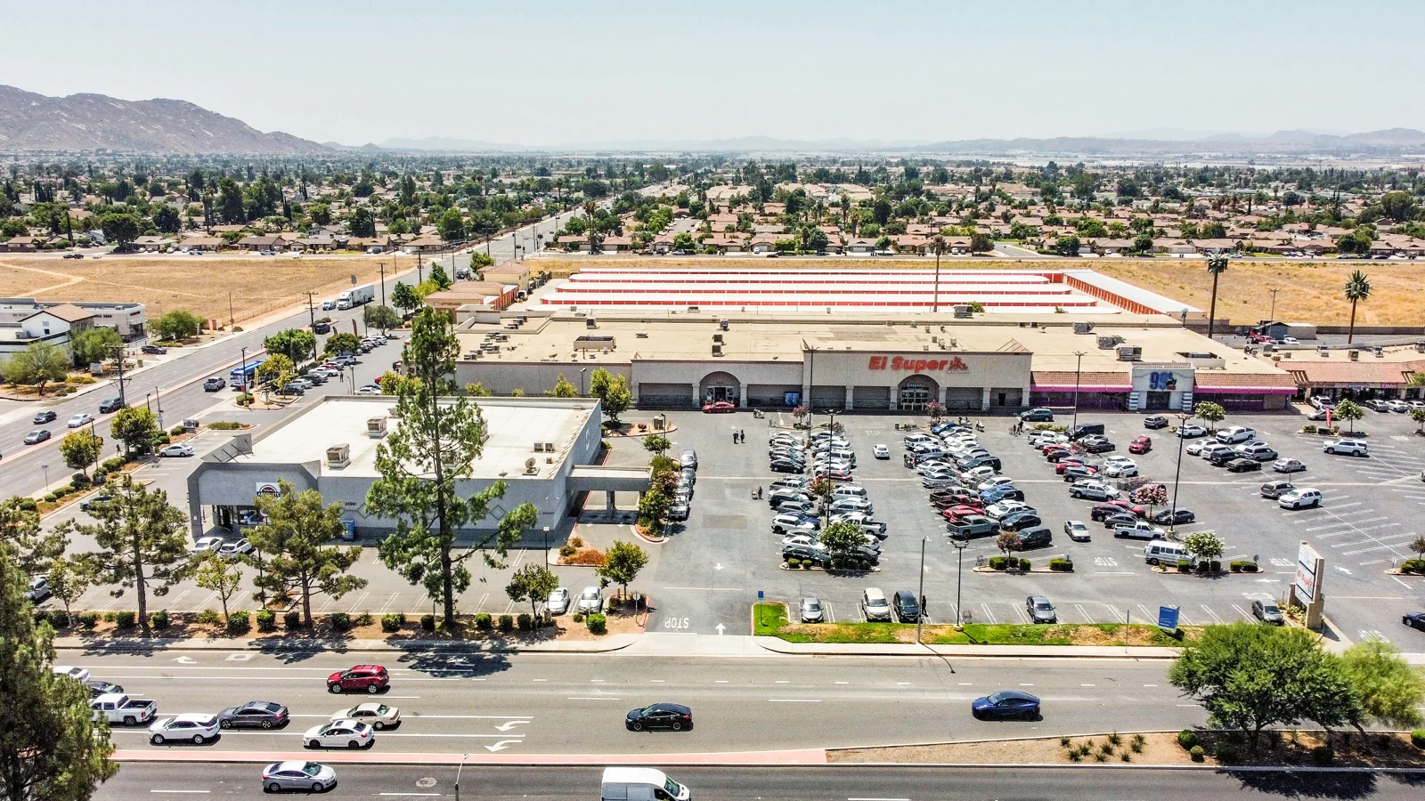 Sunnymead Town Center — Lease in Moreno Valley, CA, photo 1 of 3