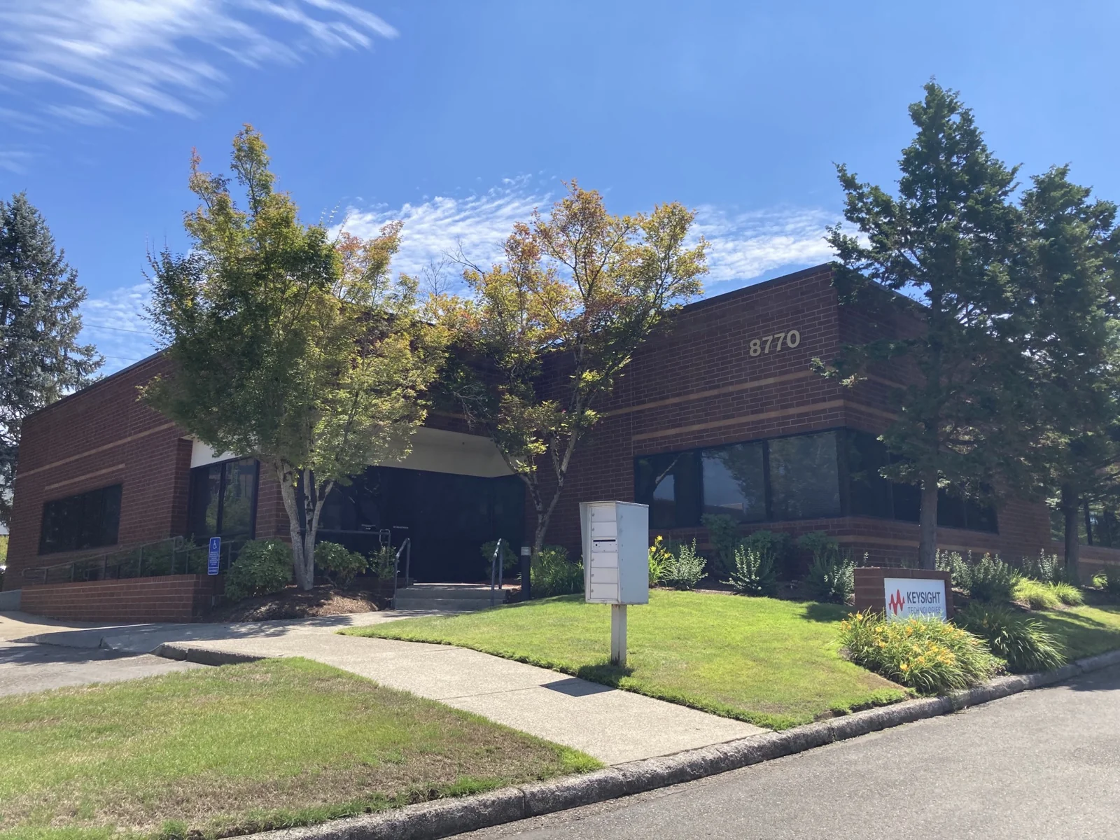 Office in Beaverton, OR — Lease in Beaverton, OR, photo 2 of 8
