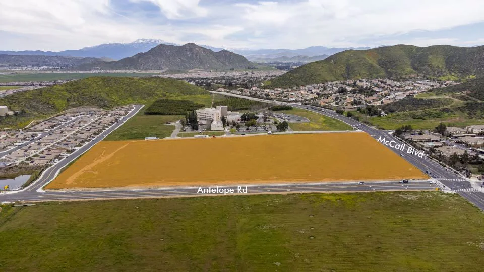 Land in Menifee, CA — Lease in Menifee, CA, photo 2 of 6