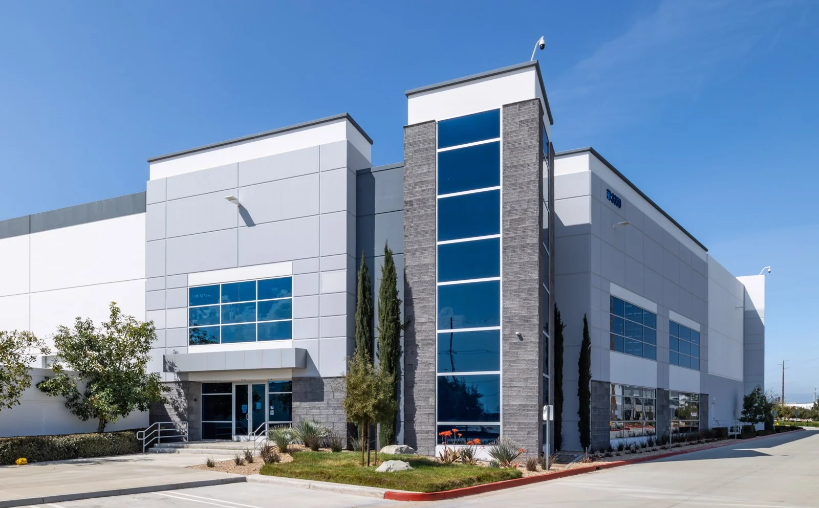 Rider Logistics Center — Lease in Perris, CA, photo 1 of 1