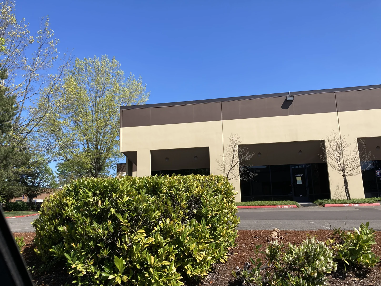 Office in Tualatin, OR — Lease in Tualatin, OR, photo 2 of 3