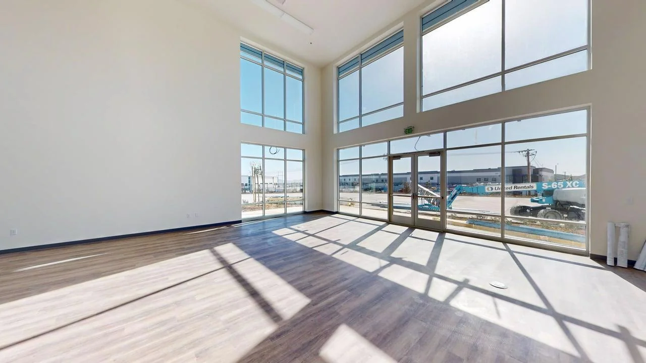 ±28,680 SF TRUCKING FACILITY — Lease in San Bernardino, CA, photo 5 of 8
