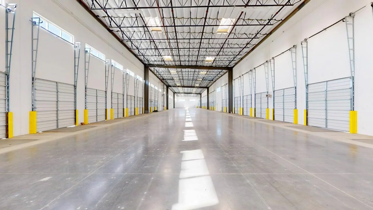 ±28,680 SF TRUCKING FACILITY — Lease in San Bernardino, CA, photo 6 of 8