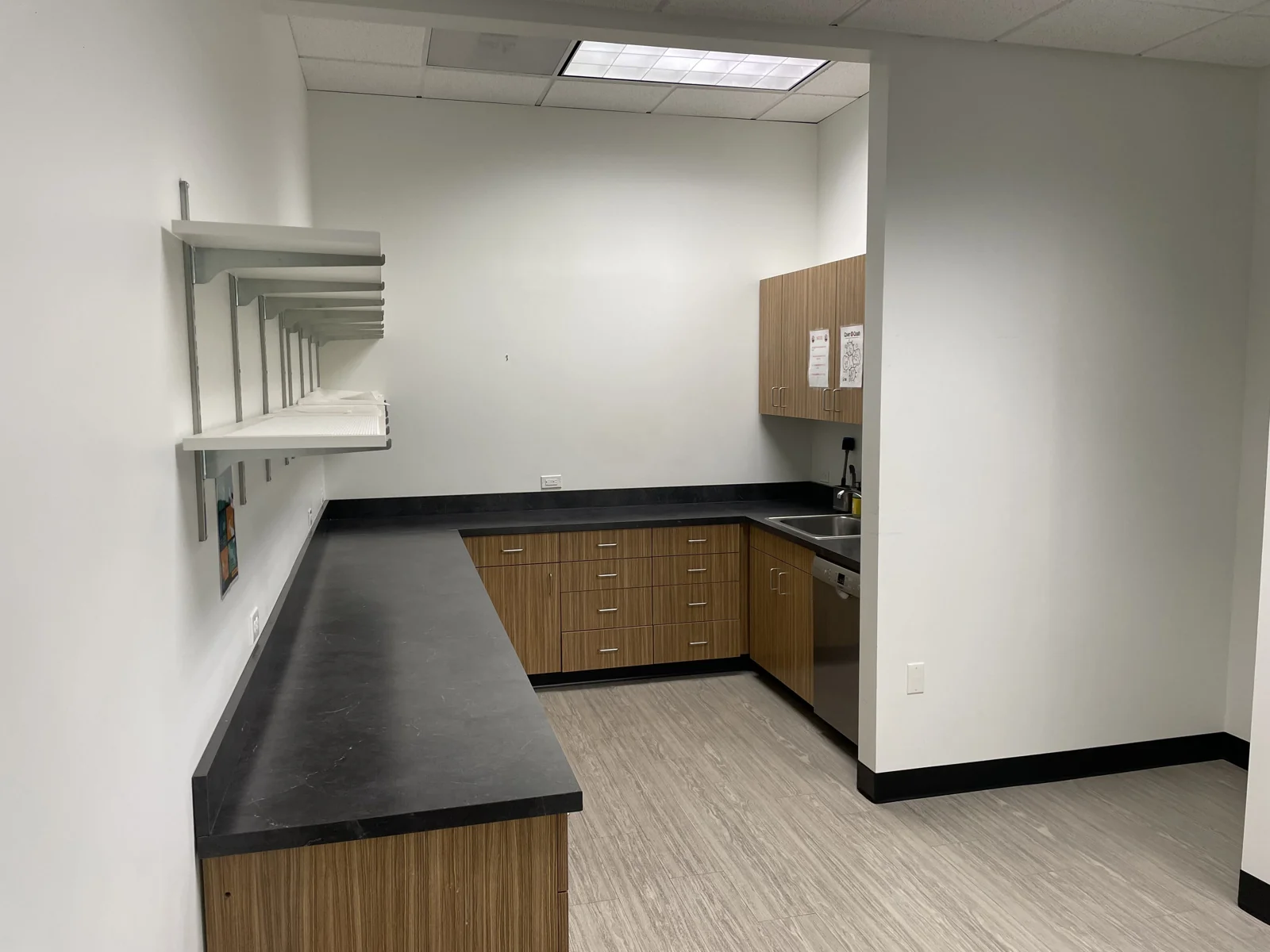 2500 NE Century Blvd — Lease in Hillsboro, OR, photo 3 of 4