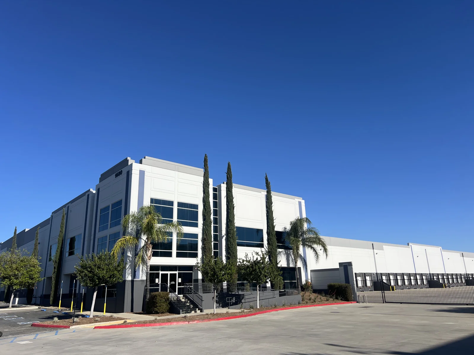 Canyon Commerce Center