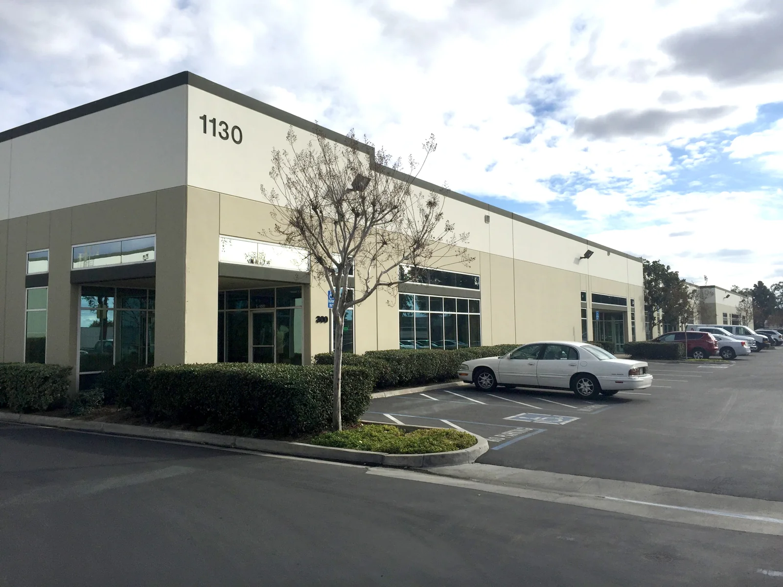 Hunter Business Center — Lease in Riverside, CA, photo 2 of 2