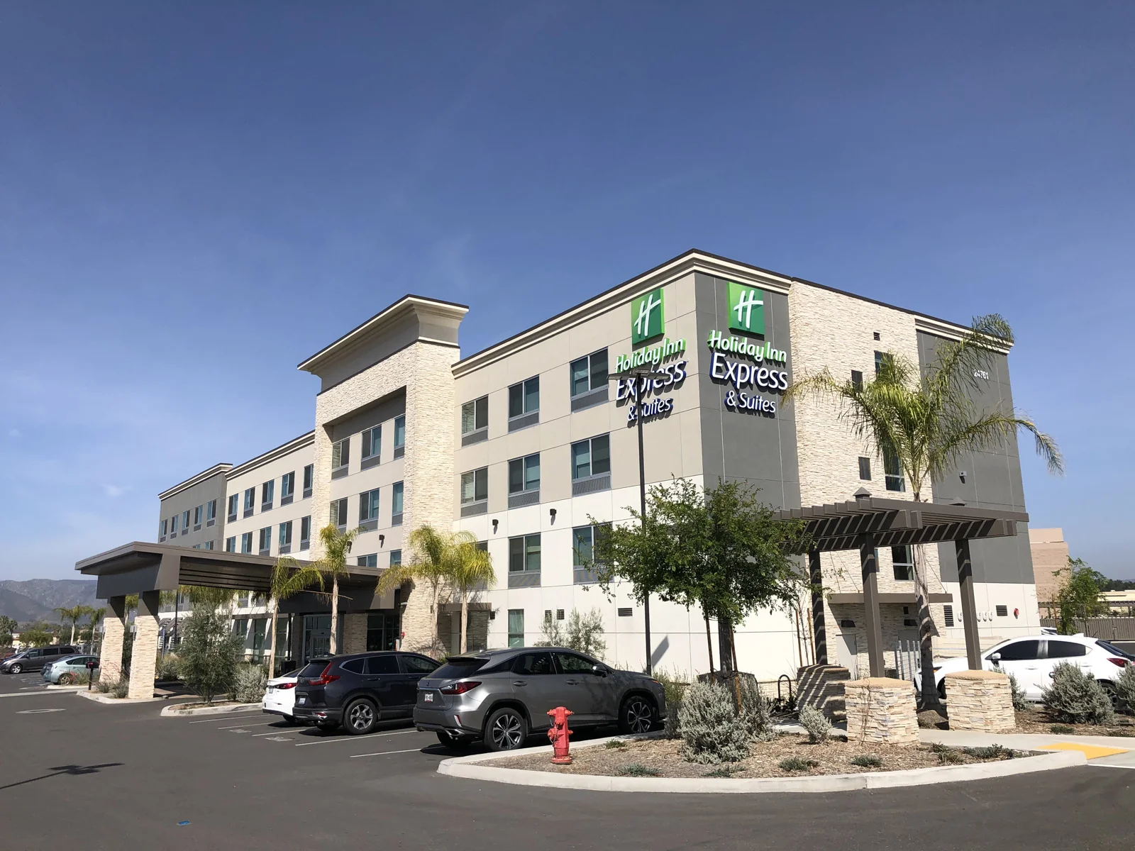 MURRIETA COMMONS — Lease in Murrieta, CA, photo 3 of 4
